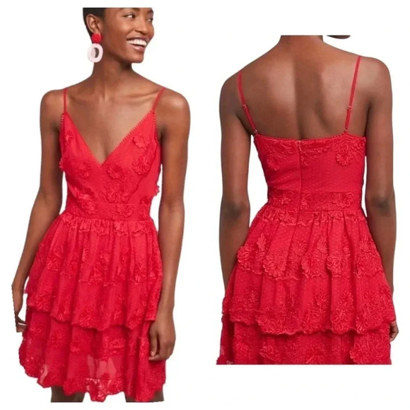 ANTHRO’ MONIQUE LHUILLIER | Red Floral Appliqué Tiered Lace Bella Dress Size 12 - Picture 1 of 10